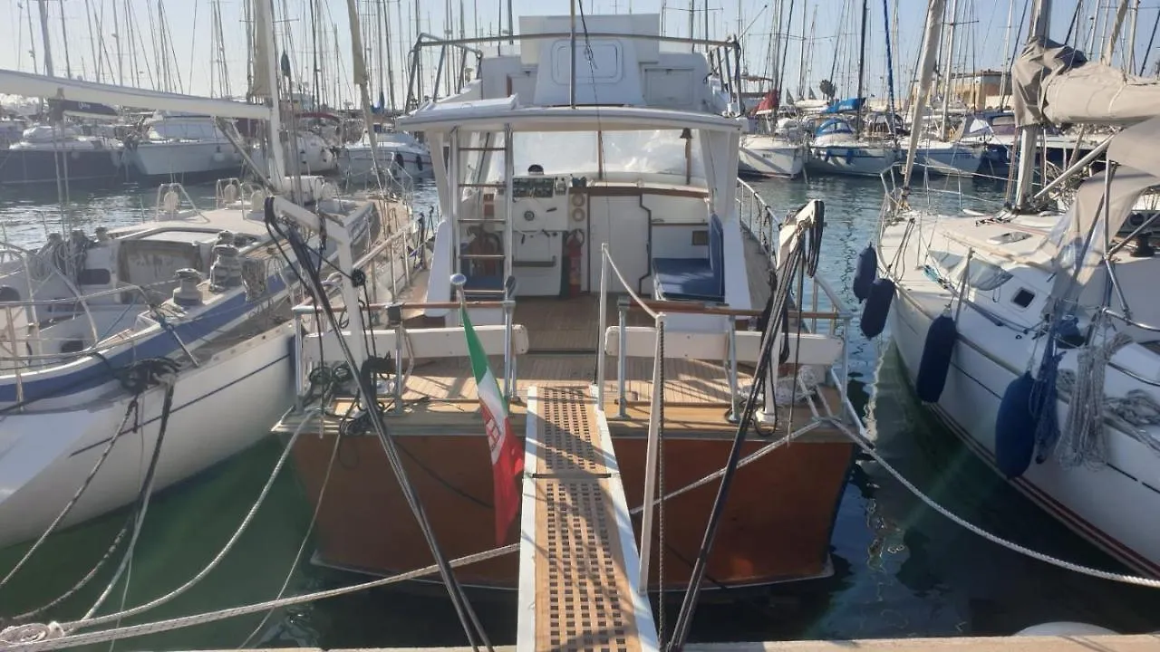 Botel Salvador Bahia Boat And Breakfast Hotel Lido di Ostia