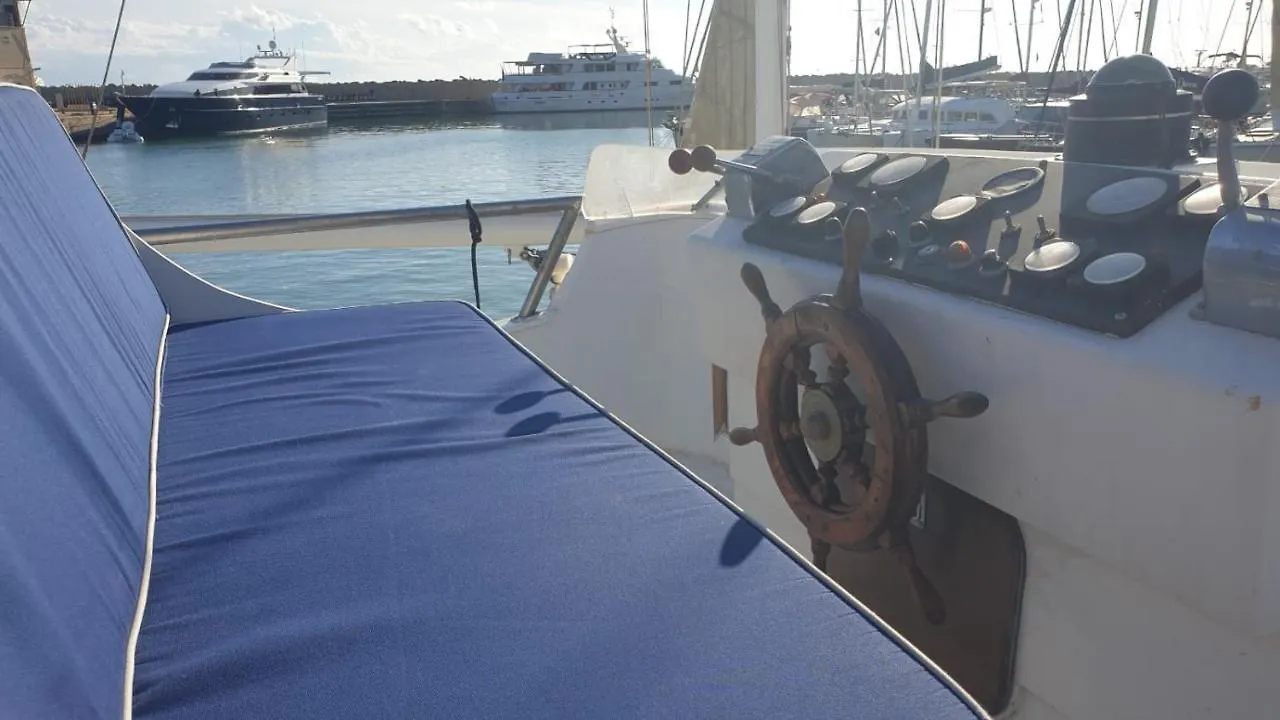 Salvador Bahia Boat And Breakfast Hotel Lido di Ostia Botel